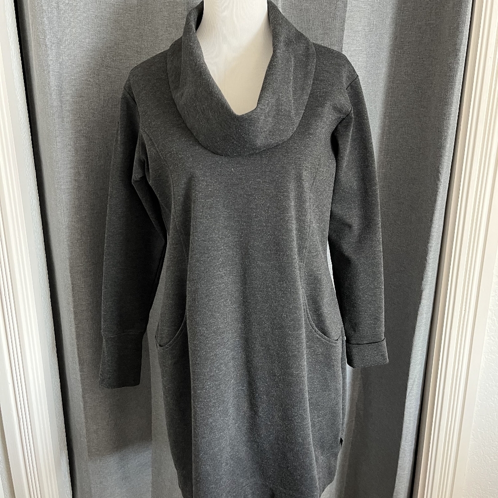 Merrell gray turtleneck dress or tunic top. XL